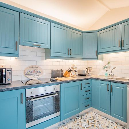 Cosy Retreat In The City Centre 戈尔韦 外观 照片