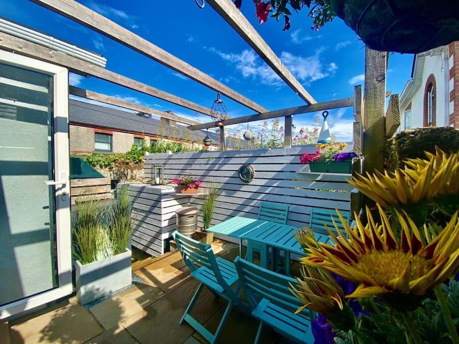 Cosy Retreat In The City Centre 戈尔韦 外观 照片