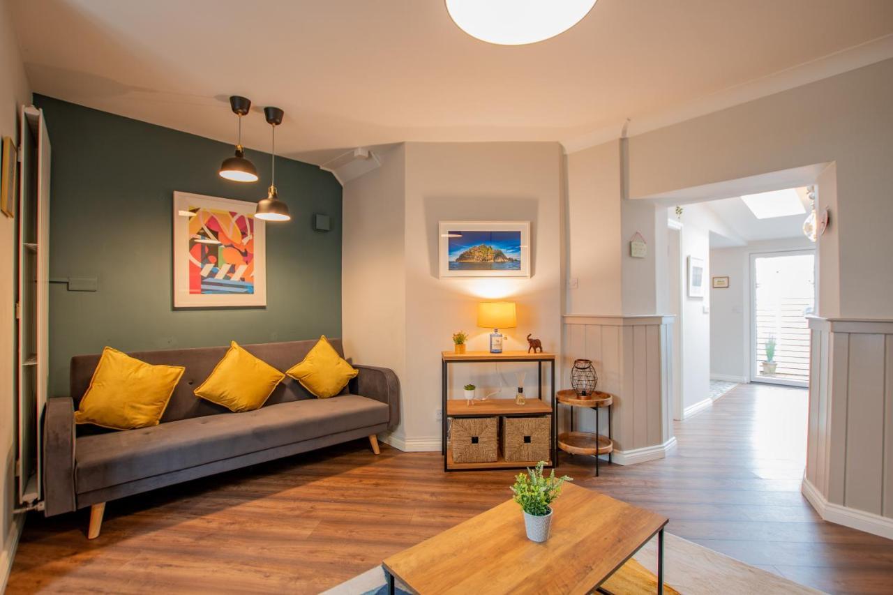 Cosy Retreat In The City Centre 戈尔韦 外观 照片