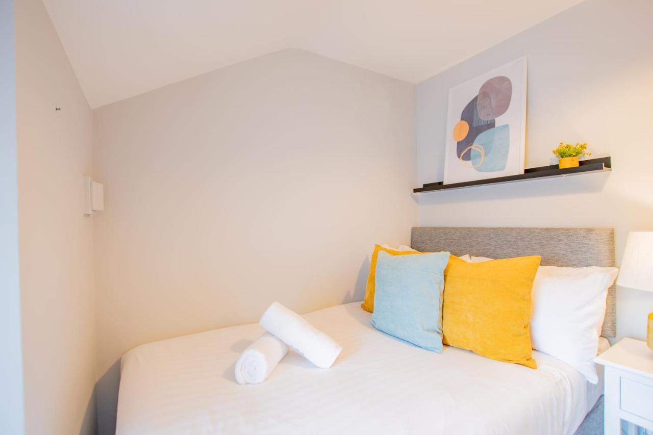 Cosy Retreat In The City Centre 戈尔韦 外观 照片