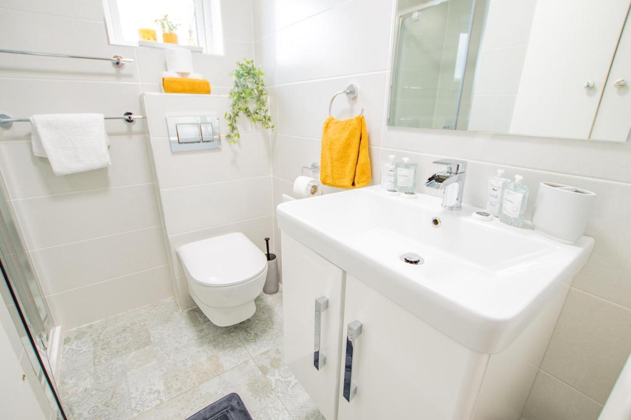 Cosy Retreat In The City Centre 戈尔韦 外观 照片