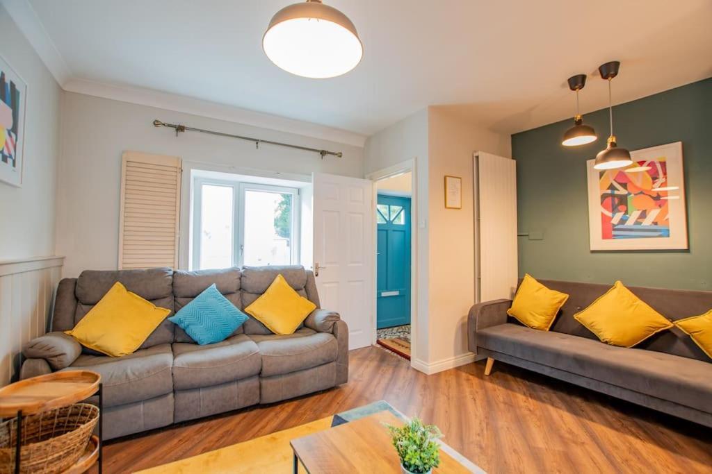 Cosy Retreat In The City Centre 戈尔韦 外观 照片