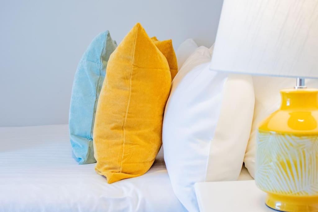 Cosy Retreat In The City Centre 戈尔韦 外观 照片