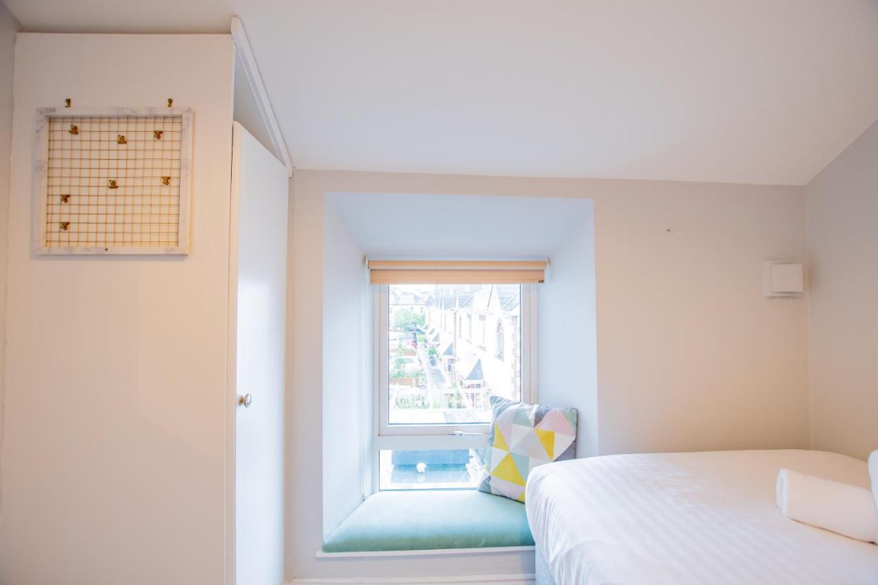 Cosy Retreat In The City Centre 戈尔韦 外观 照片