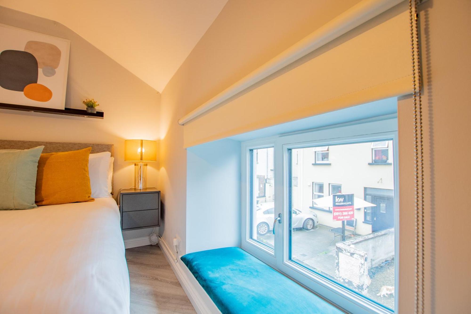Cosy Retreat In The City Centre 戈尔韦 外观 照片